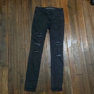 American Eagle Outfitters ripped Jeggings